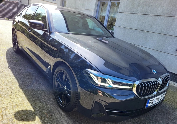BMW Seria 5 cena 189000 przebieg: 30000, rok produkcji 2021 z Knurów małe 466